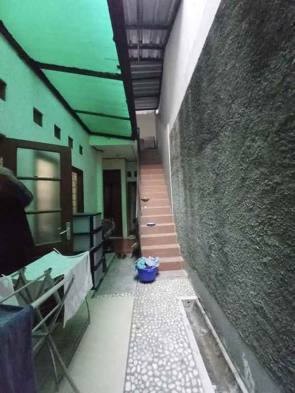 rumah kemang pratama bekasi jawa