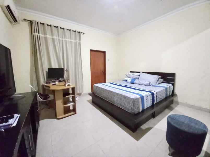 rumah kemang pratama bekasi jawa