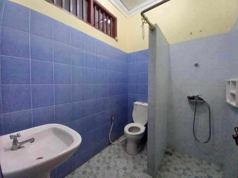 rumah kemang pratama bekasi jawa