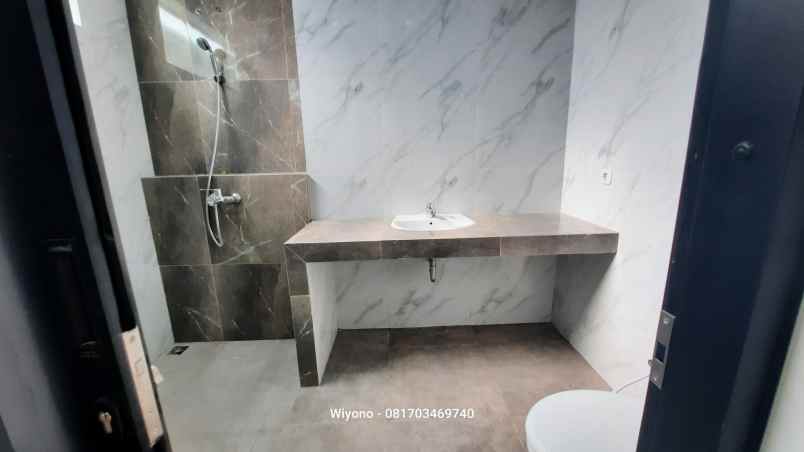 rumah klampis anom klampis indah wisma mukti surabaya