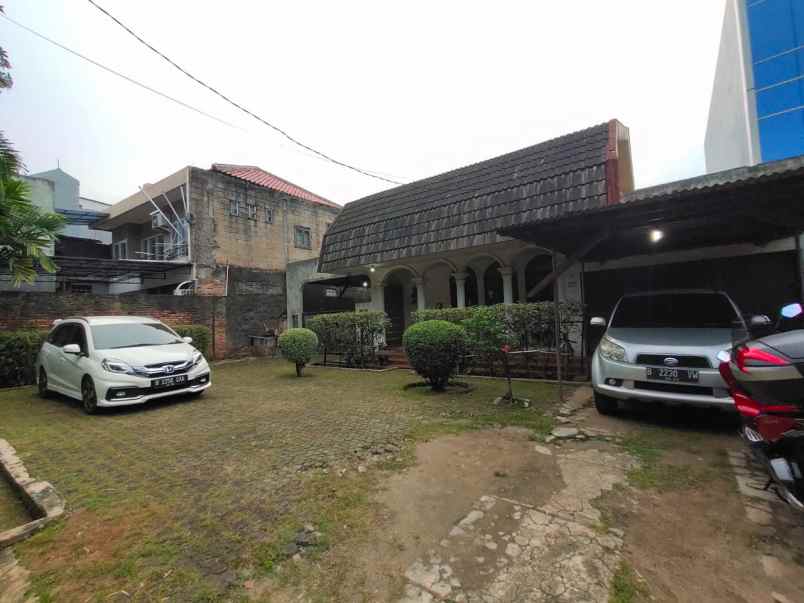 rumah komersil pejaten raya dijual murah di bawah njop