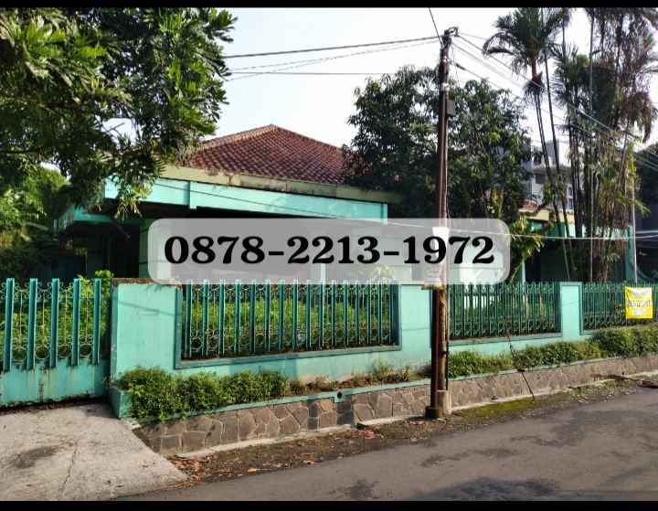 rumah lama bagus untuk kantor atau ruang usaha
