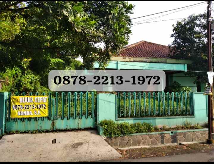 rumah lama bagus untuk kantor atau ruang usaha