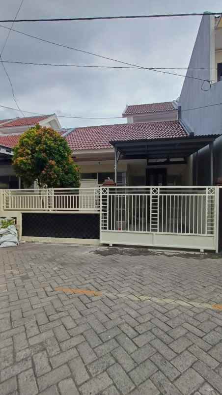 rumah lebak indah baru renov perumahan one gate system