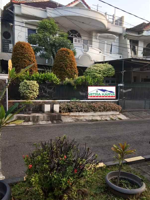 rumah megah di grand galaxy full furnished