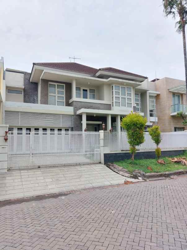 rumah mewah 2 lantai puri galaxy surabaya timur