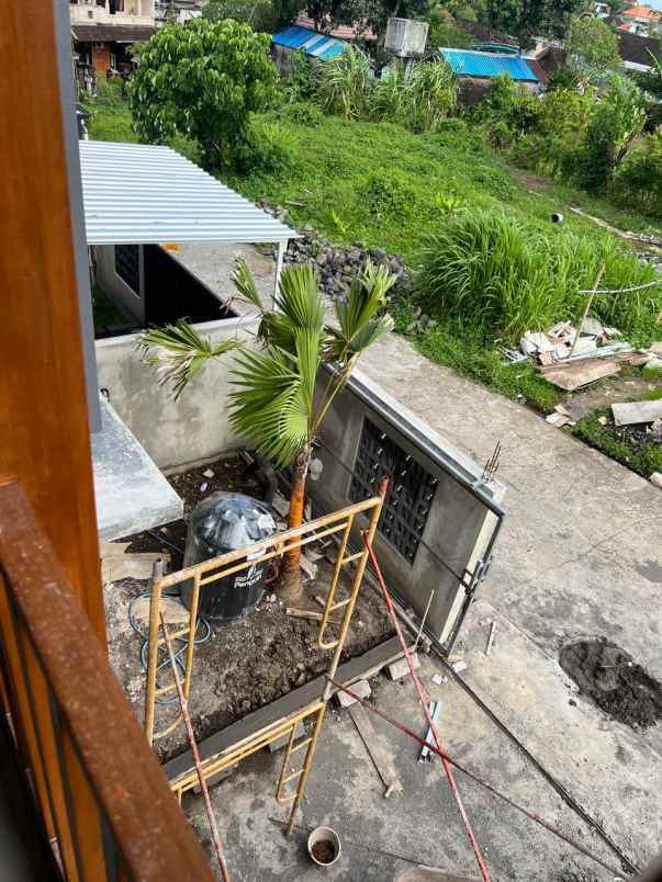 rumah mewah 2 lantai siap huni