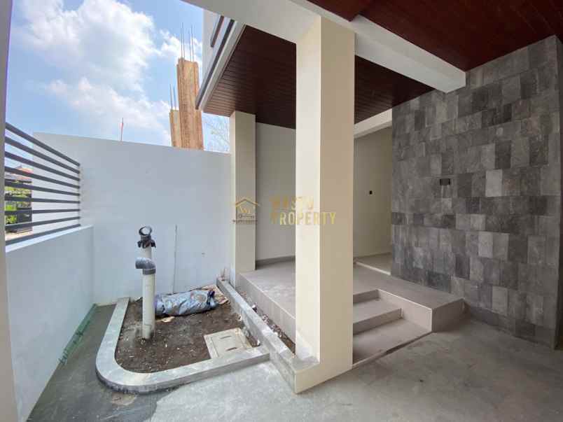 rumah mewah dijual dekat monjali