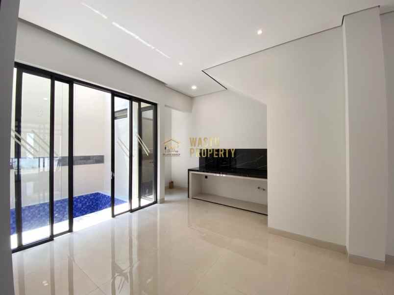 rumah mewah dijual dekat monjali