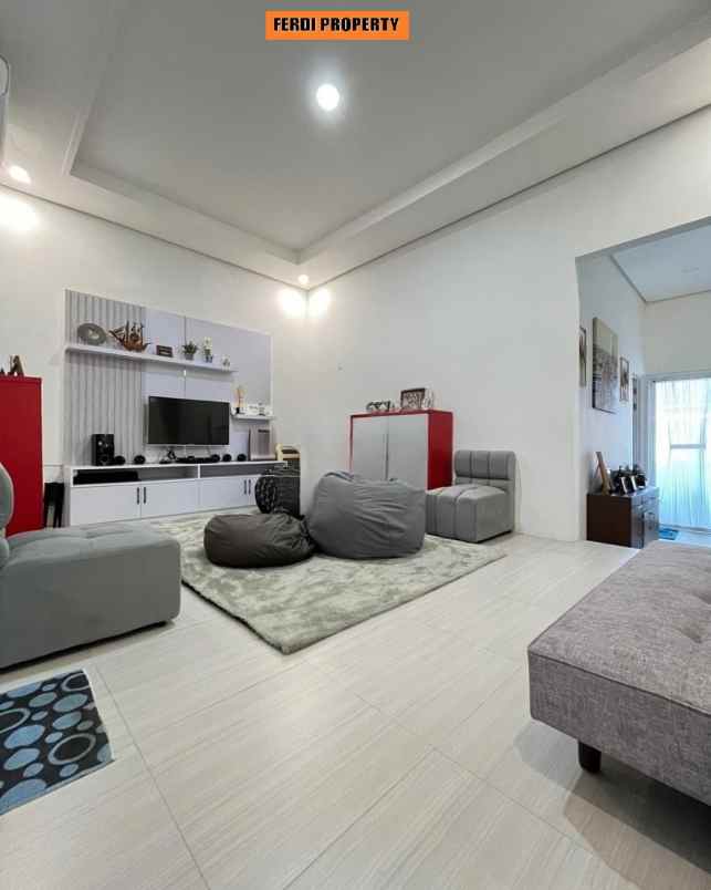 rumah mewah siap huni 5 kamar kota wisata cibubur