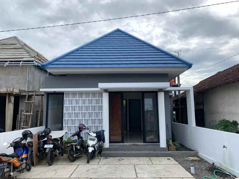 rumah minimalis modern di sewon bantul siap huni