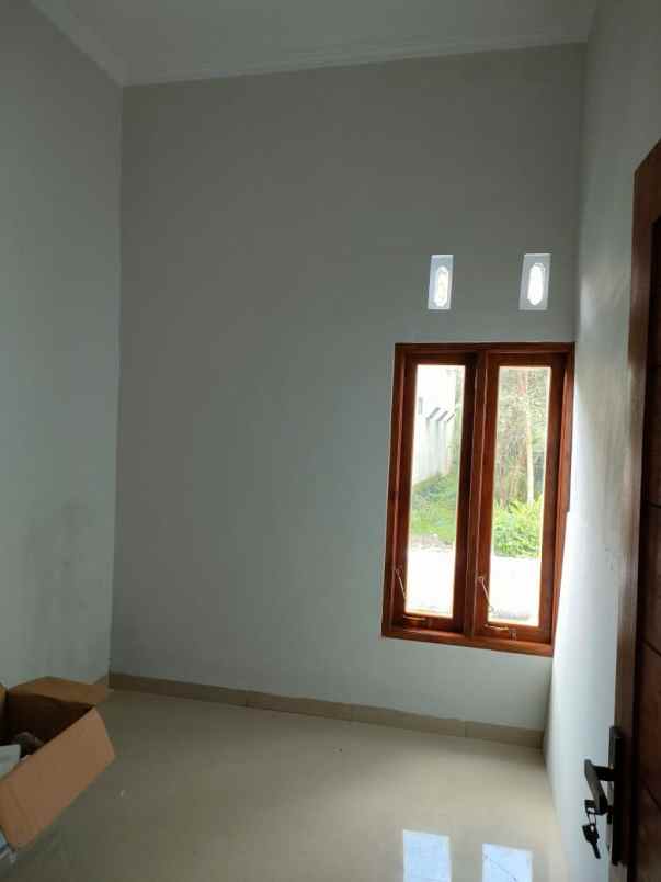 rumah murah desain modern di seyegan sleman