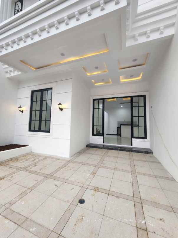 rumah nyaman bebas banjir di tanah baru beji depok