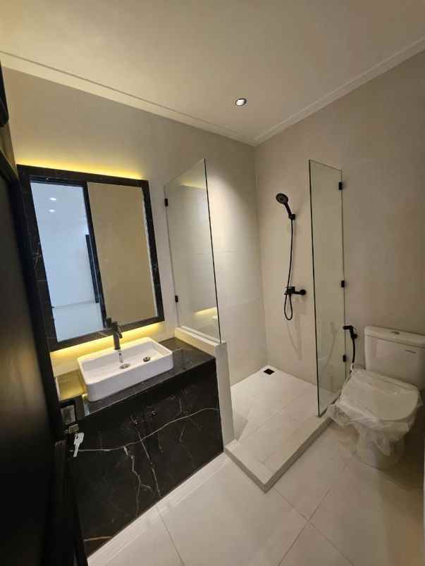 rumah purimas regency minimalis tropis strategis