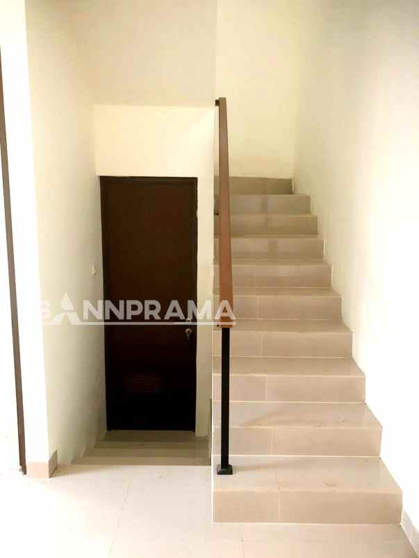 rumah ready 2 lt graha cinere depok