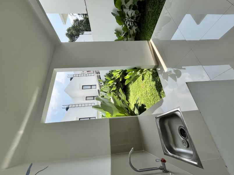 rumah ready siap huni dekat pondok cabe