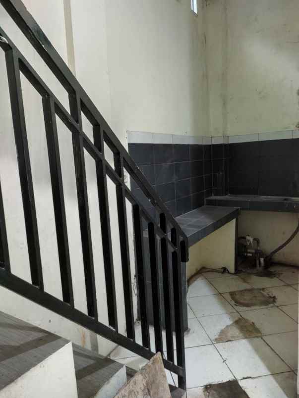 rumah ruko pinggir jalan utama cipayung jakarta timur