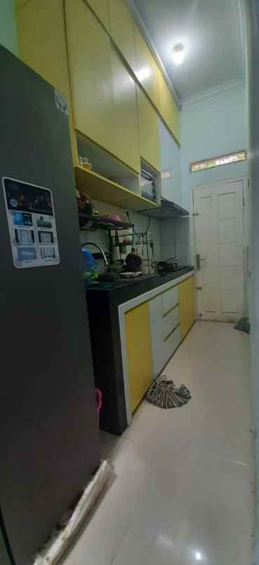 rumah second hook furnished di bedahan depok