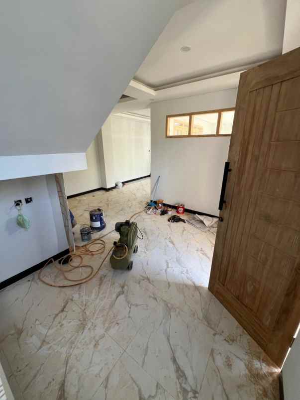 rumah semi hotel di bali