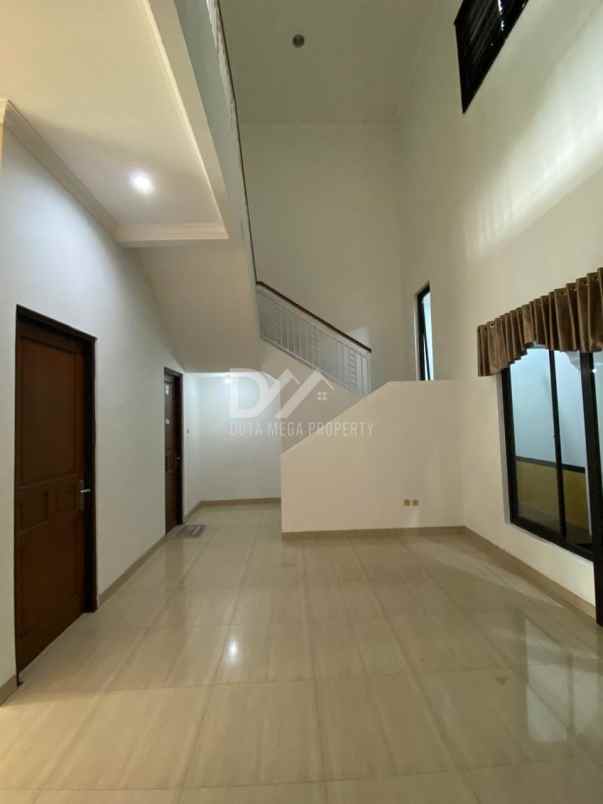 rumah siap huni dan bisa buat usaha di nusaloka bsd