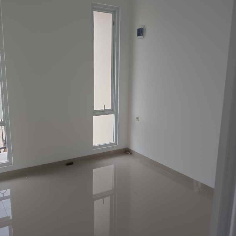 rumah siap huni di pamulang dekat rs permata