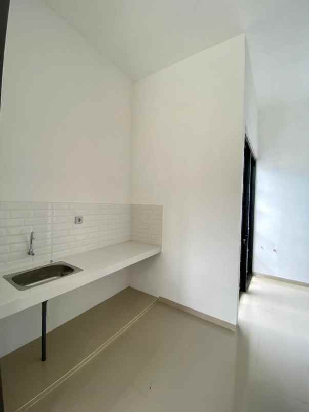 rumah siap huni lokasi di joyo agung kota malang