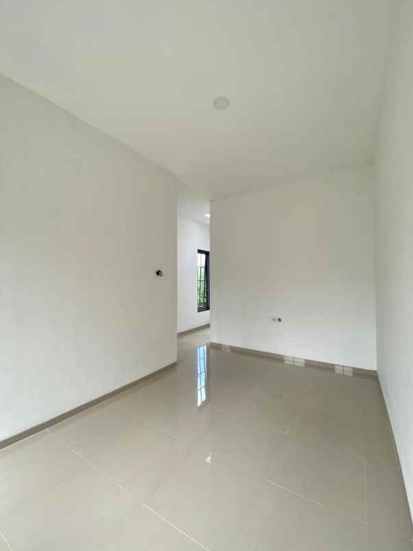 rumah siap huni lokasi di joyo agung kota malang