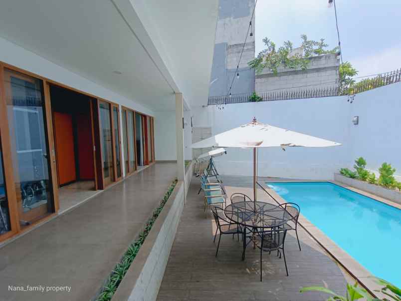 rumah siap huni semi furnished area joglo jakbar