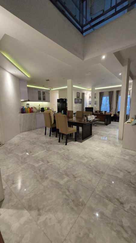 rumah simpang darmo permai siap huni full furnish