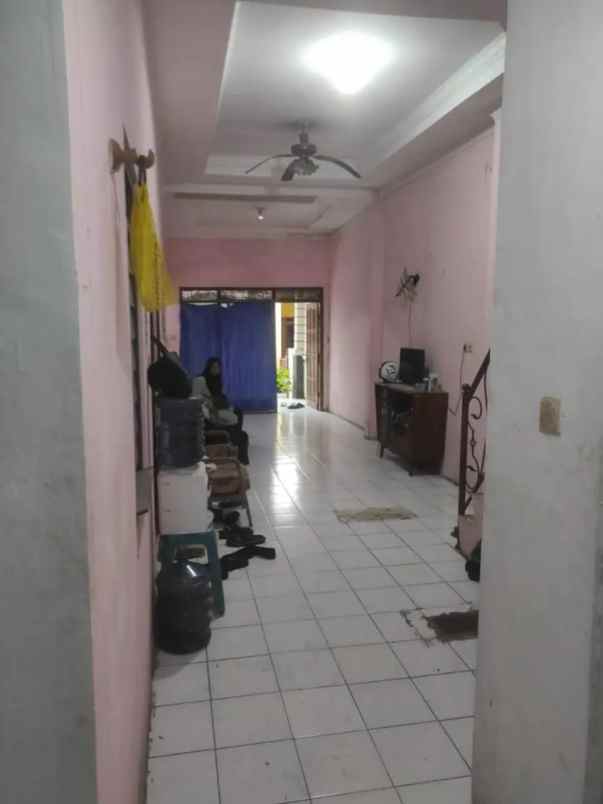 rumah srondol wetan banyumanik semarang