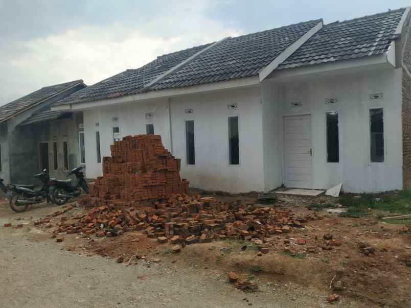 rumah sukamukti kecamatan katapang