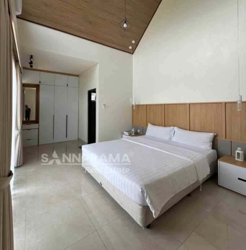 sayana at bnr dengan view langsung ke gunung salak rn