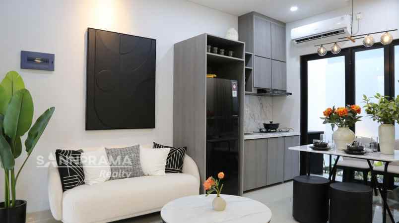 synthesis huis tipe fika cijantung jakarta timur rn