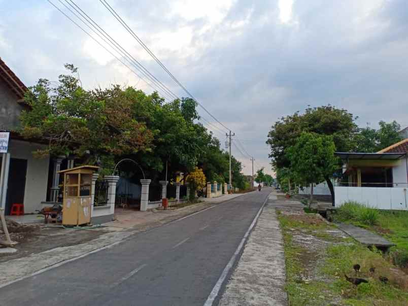 tanah dekat pasar kedawung