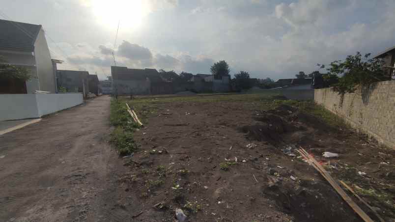 tanah kavling di perumahan elit area ngemplak sleman