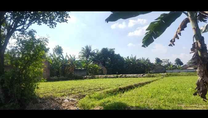 tanah tegal dekat pemukiman