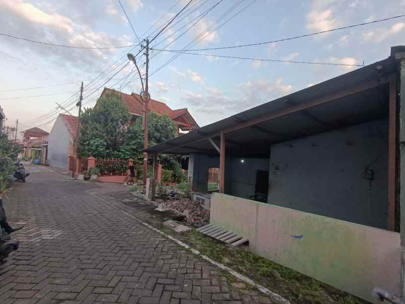 tanah ulin banyumanik semarang