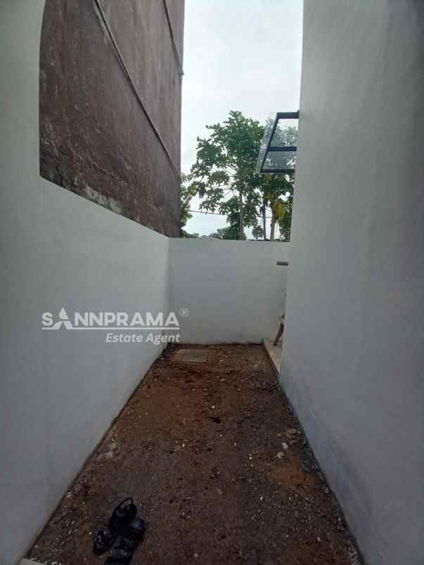 townhouse bali pamulang 2 lantai 800 jutaan rn prdce