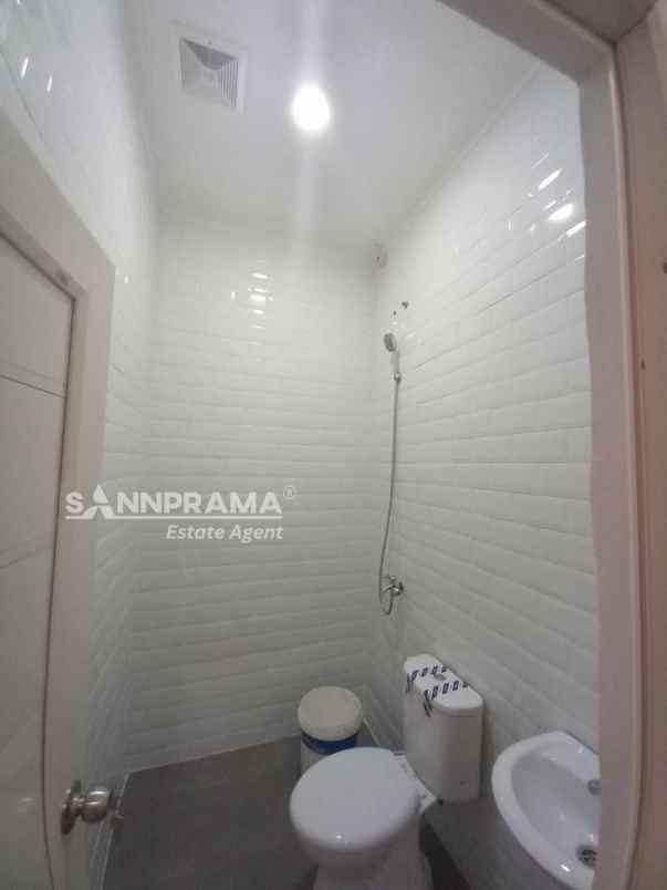 townhouse bali pamulang 2 lantai 800 jutaan rn prdce