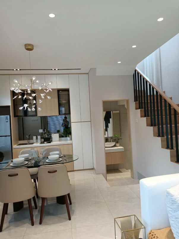 township premium 1 7milyar di bojongsari depok