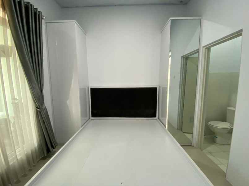 turun harga dari 800 juta menjadi 730 juta