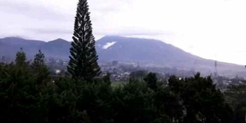 villa cisarua bogor jawa barat