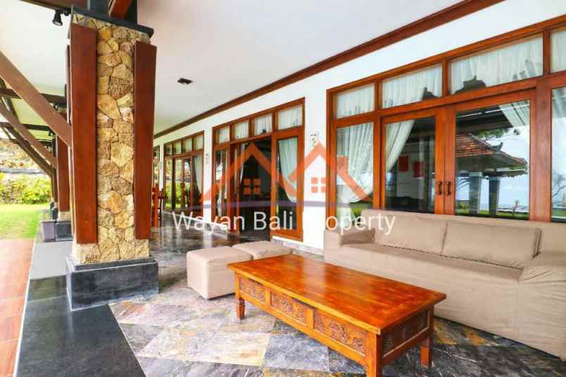 villa jalan pantai ketewel