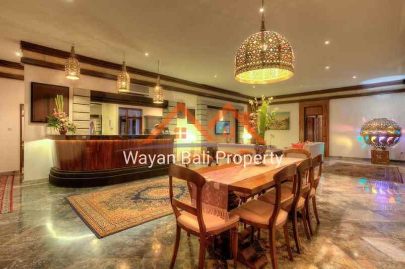 villa jalan pantai ketewel