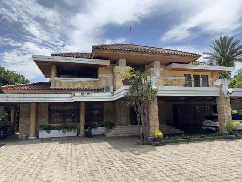 villa mewah di gadog ciawi puncak bogor