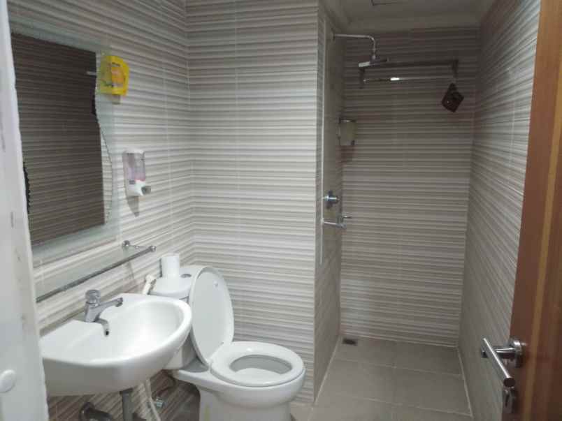 apartemen puncak bukit golf tower b