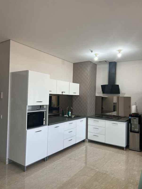 ciputra world voila lantai 20 2 br