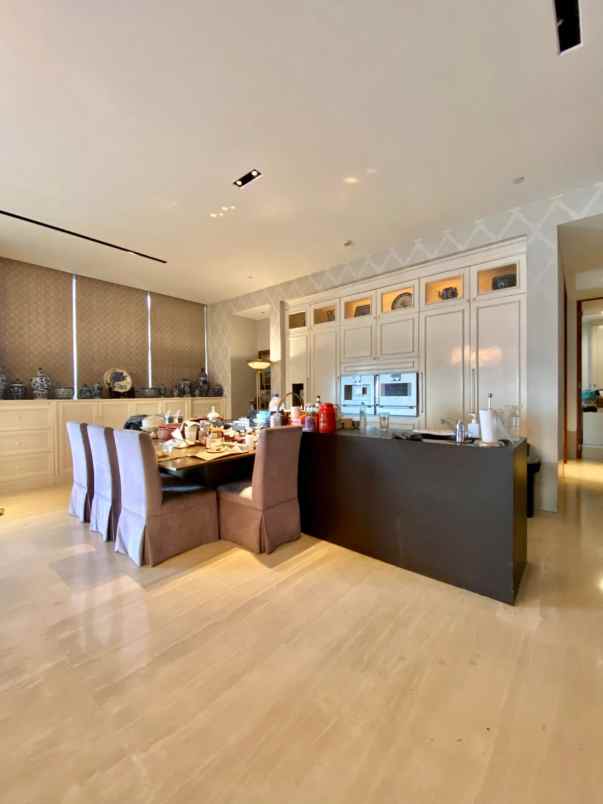 dijual apartemen darmawangsa