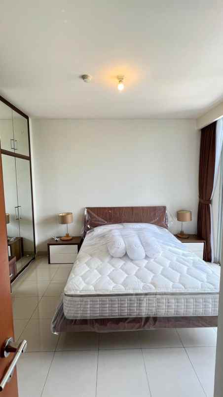 dijual apartemen kuning mulia