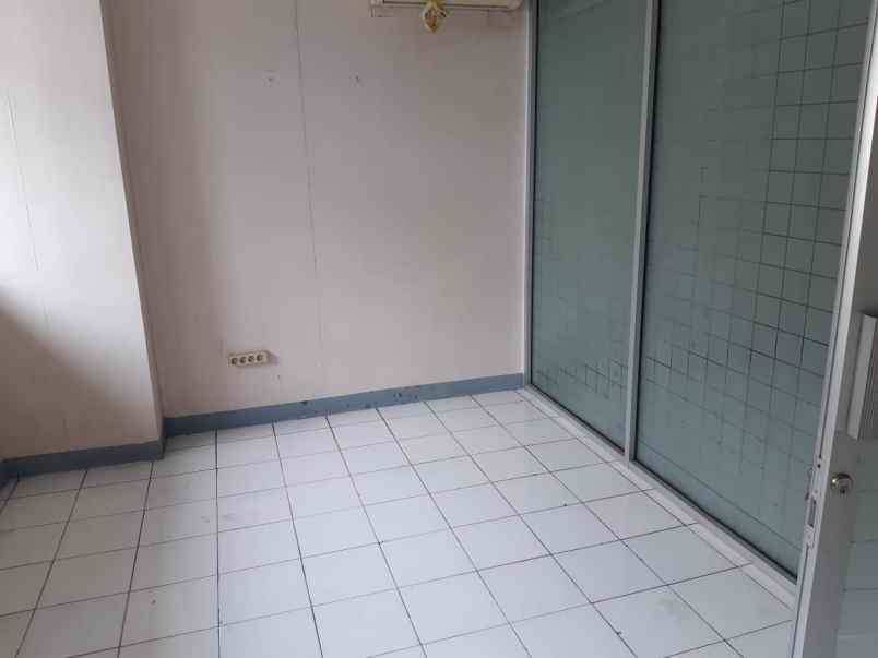 dijual apartemen mega grosir grand cempaka